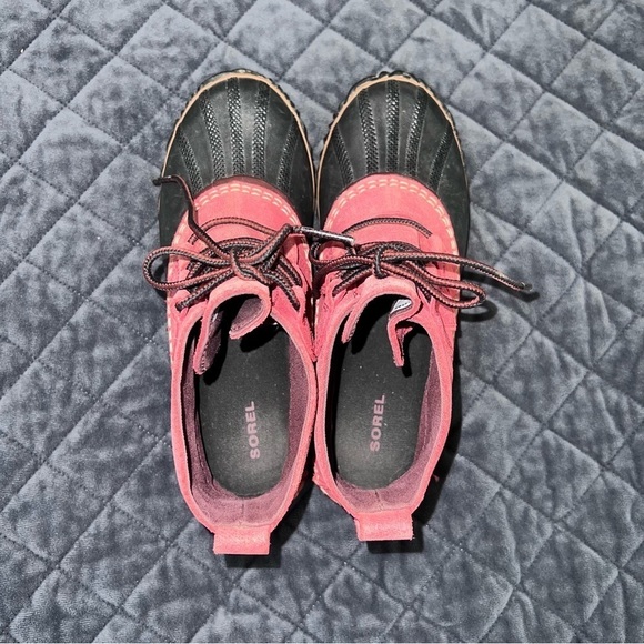 Sorel Boots Women 7 Shoes Out N About Rain Duck Red Ankle Lace Up - Picture 6 of 14